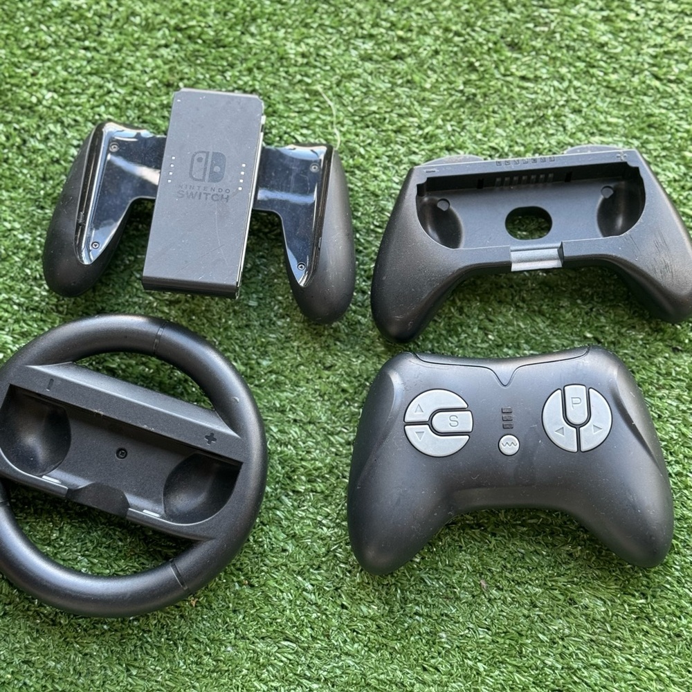 Nintendo Black Controller Accessories Set